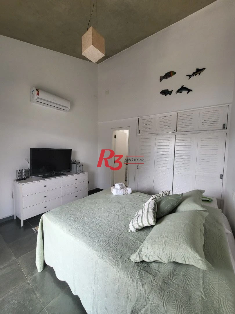 Sobrado com 6 dormitórios à venda, 263 m² - Jardim Virginia - Guarujá/SP