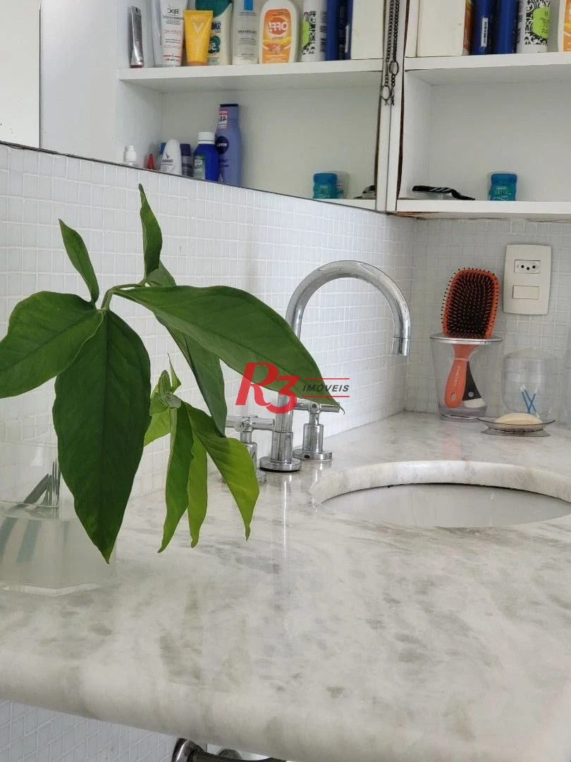 Sobrado com 6 dormitórios à venda, 263 m² - Jardim Virginia - Guarujá/SP