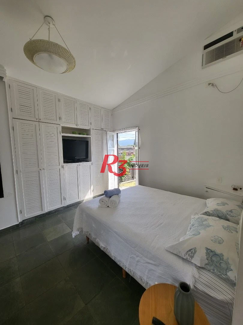 Sobrado com 6 dormitórios à venda, 263 m² - Jardim Virginia - Guarujá/SP