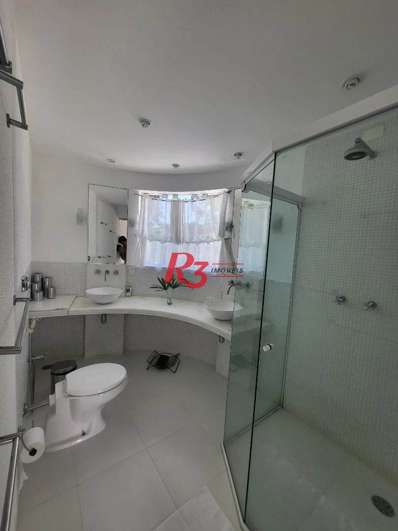 Sobrado com 6 dormitórios à venda, 263 m² - Jardim Virginia - Guarujá/SP