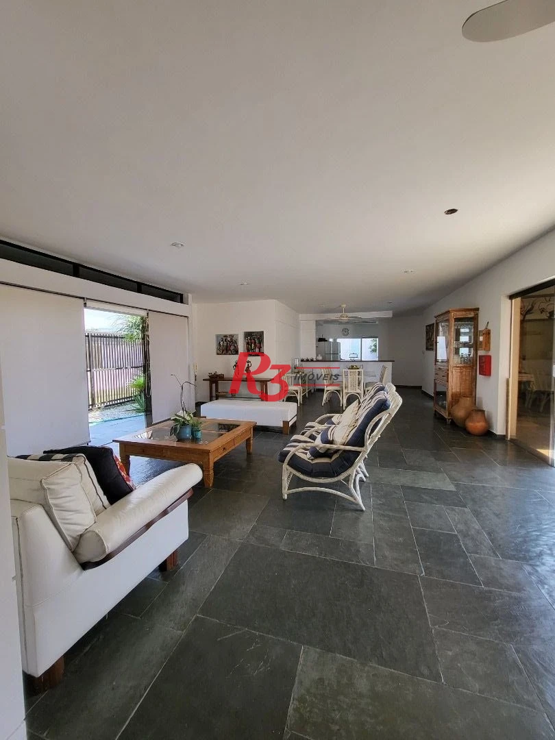 Sobrado com 6 dormitórios à venda, 263 m² - Jardim Virginia - Guarujá/SP