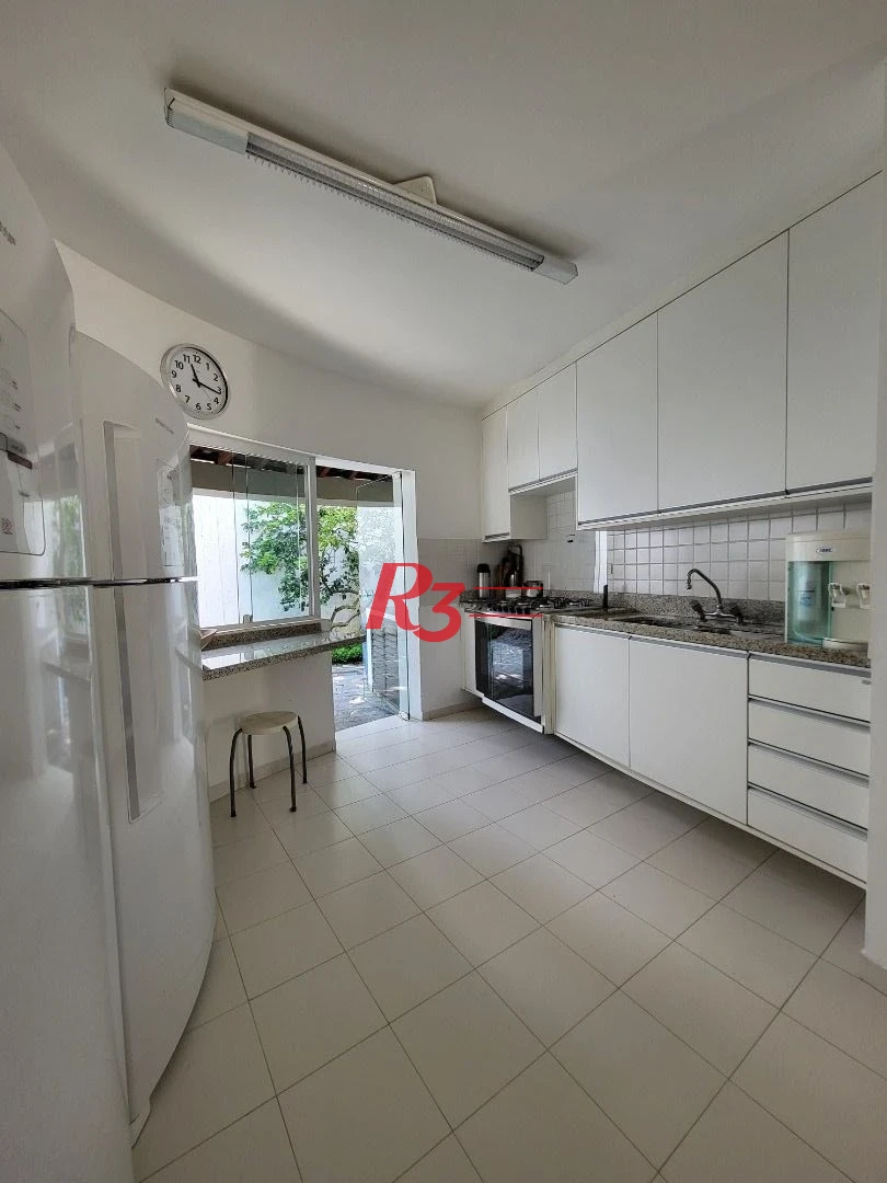 Sobrado com 6 dormitórios à venda, 263 m² - Jardim Virginia - Guarujá/SP