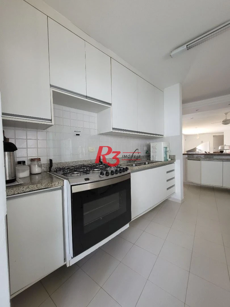 Sobrado com 6 dormitórios à venda, 263 m² - Jardim Virginia - Guarujá/SP