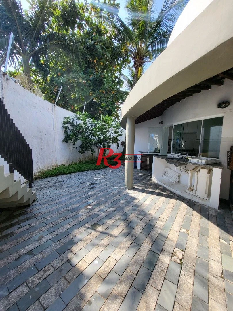 Sobrado com 6 dormitórios à venda, 263 m² - Jardim Virginia - Guarujá/SP