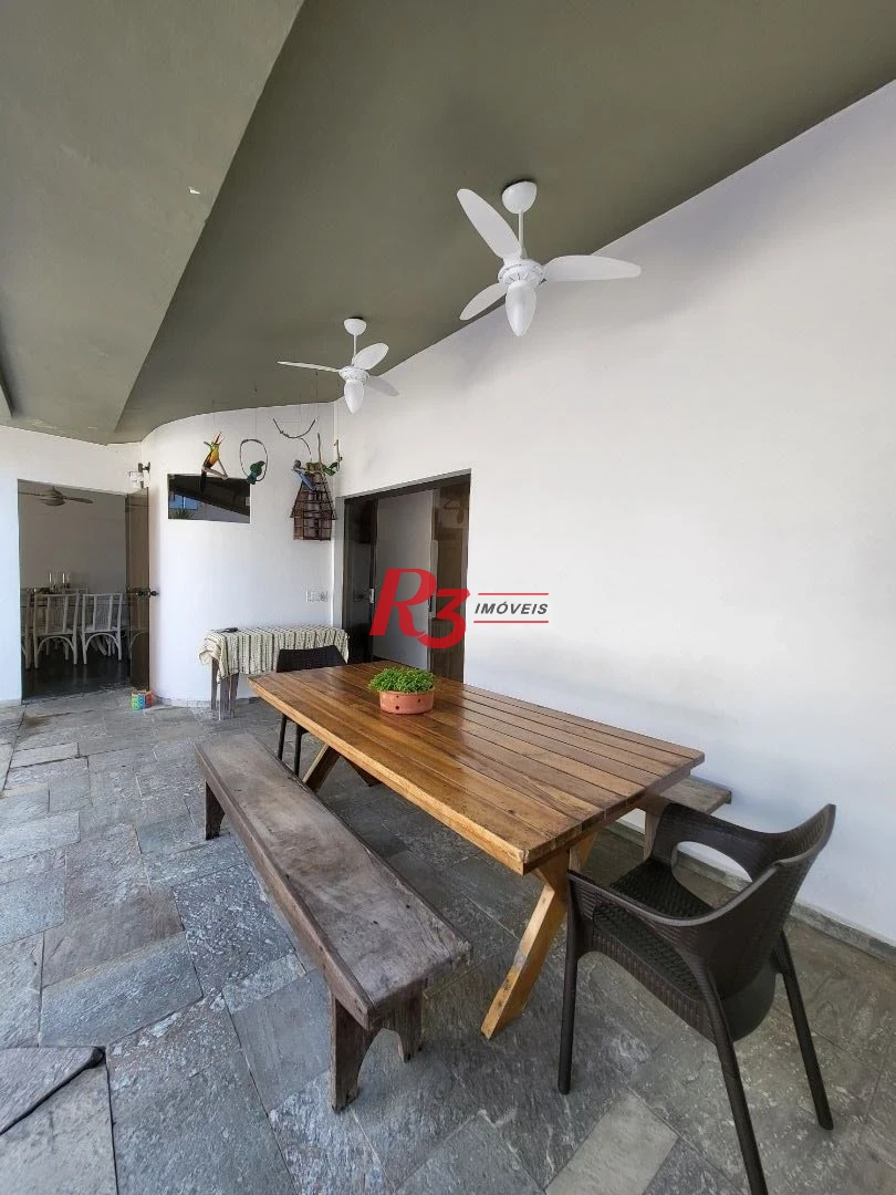 Sobrado com 6 dormitórios à venda, 263 m² - Jardim Virginia - Guarujá/SP