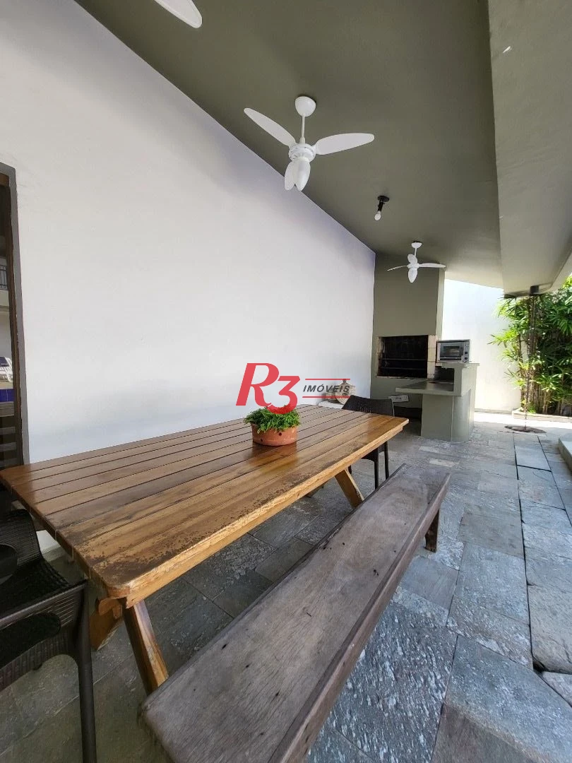 Sobrado com 6 dormitórios à venda, 263 m² - Jardim Virginia - Guarujá/SP