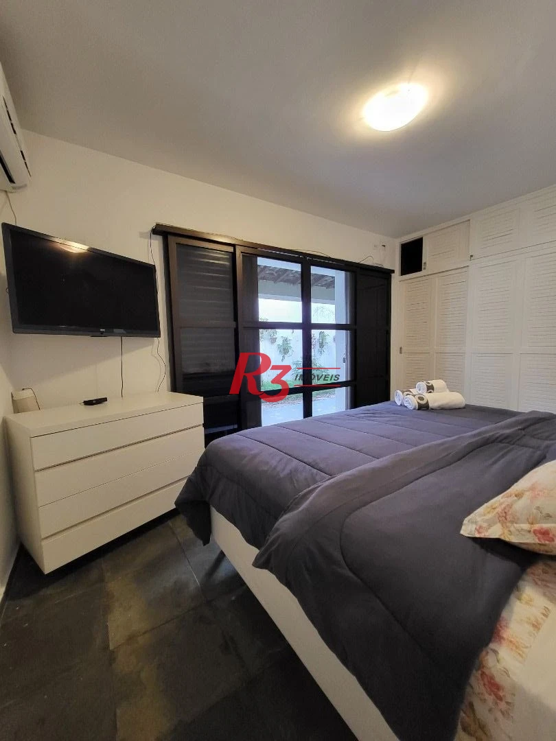 Sobrado com 6 dormitórios à venda, 263 m² - Jardim Virginia - Guarujá/SP