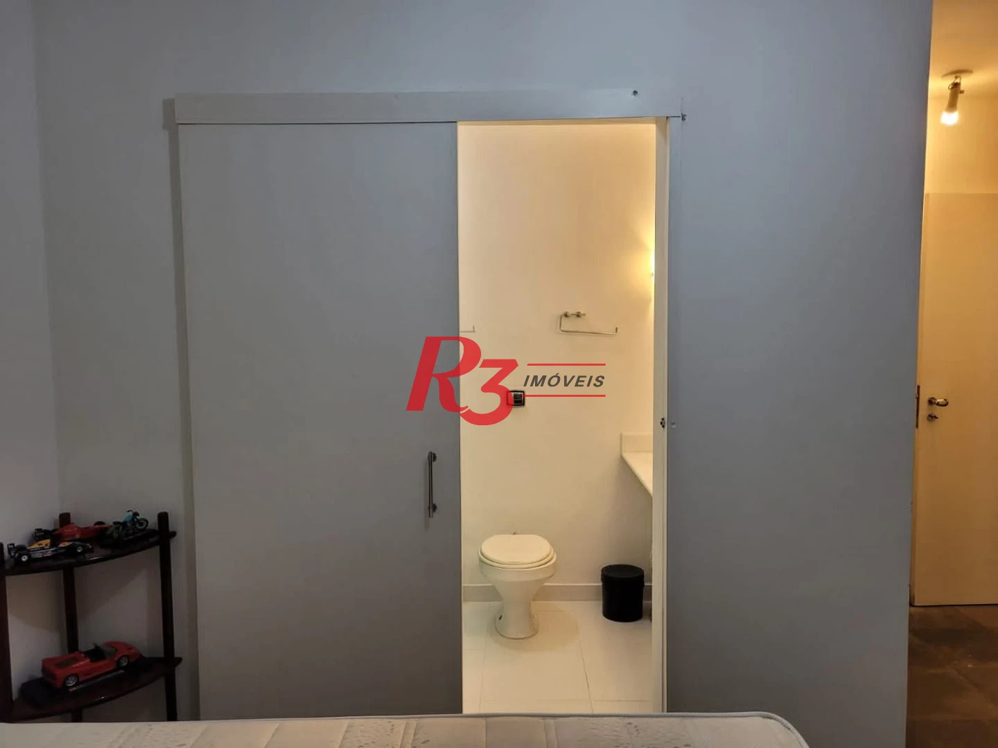 Sobrado com 6 dormitórios à venda, 263 m² - Jardim Virginia - Guarujá/SP