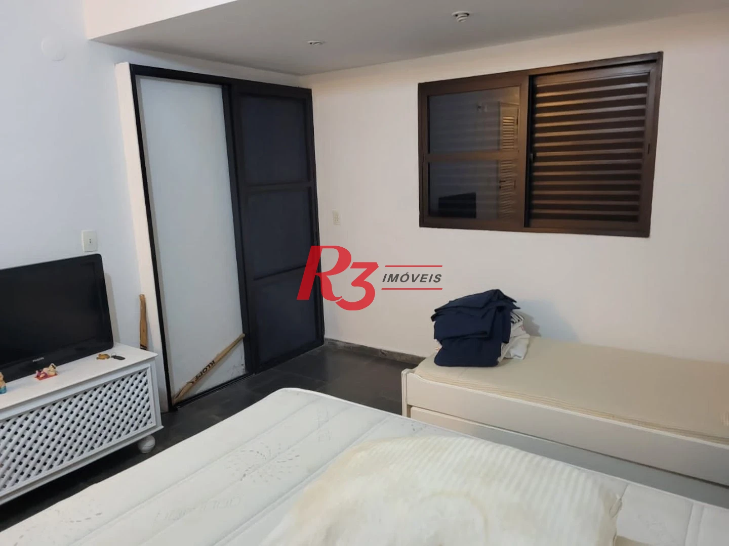 Sobrado com 6 dormitórios à venda, 263 m² - Jardim Virginia - Guarujá/SP