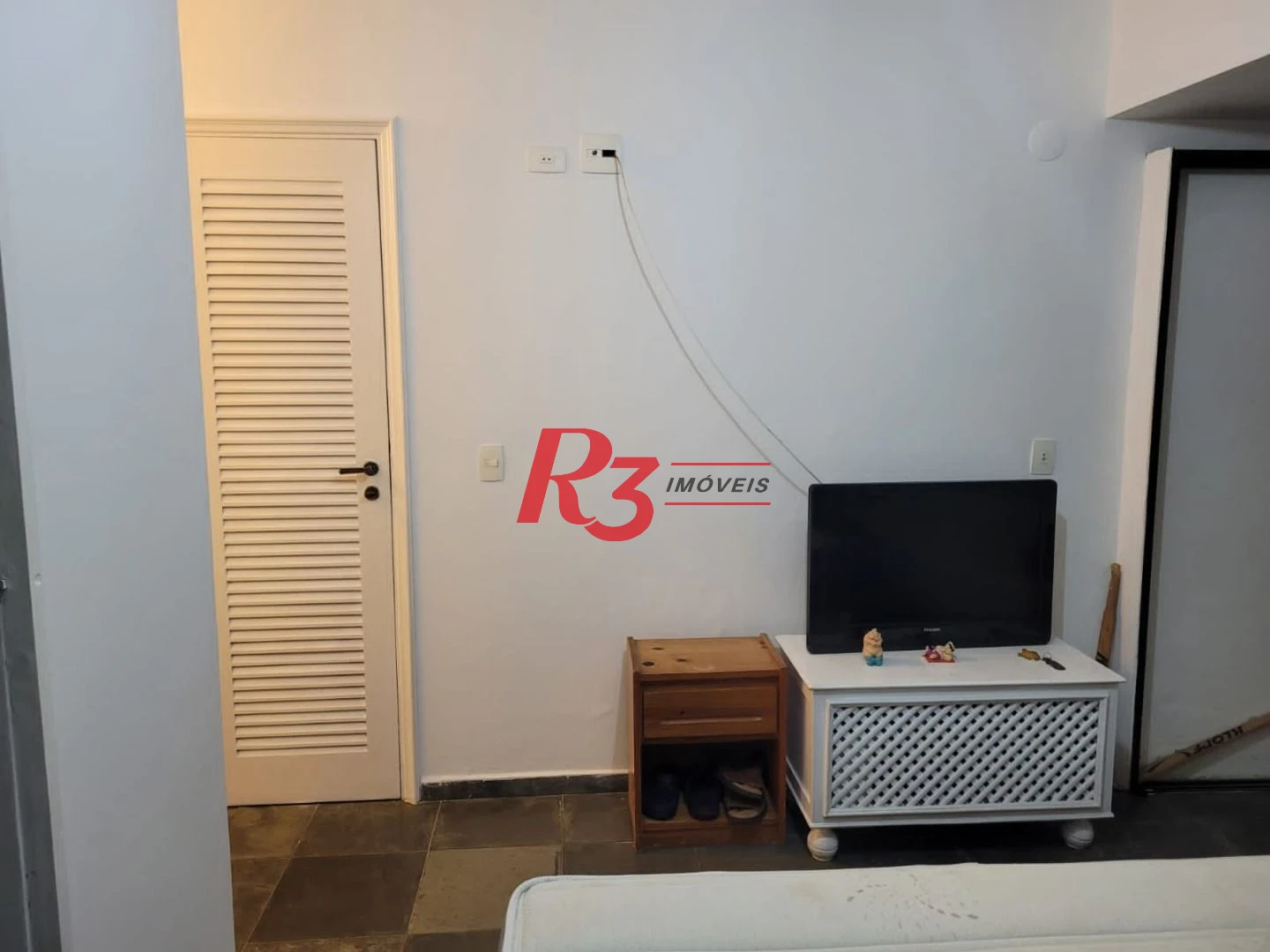 Sobrado com 6 dormitórios à venda, 263 m² - Jardim Virginia - Guarujá/SP