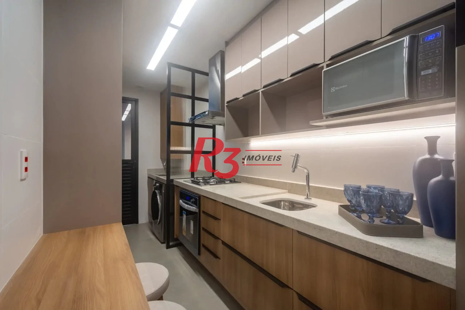 Apartamento com 2 dormitórios à venda, 83 m² por R$ 1.214.500,00 - Boqueirão - Santos/SP