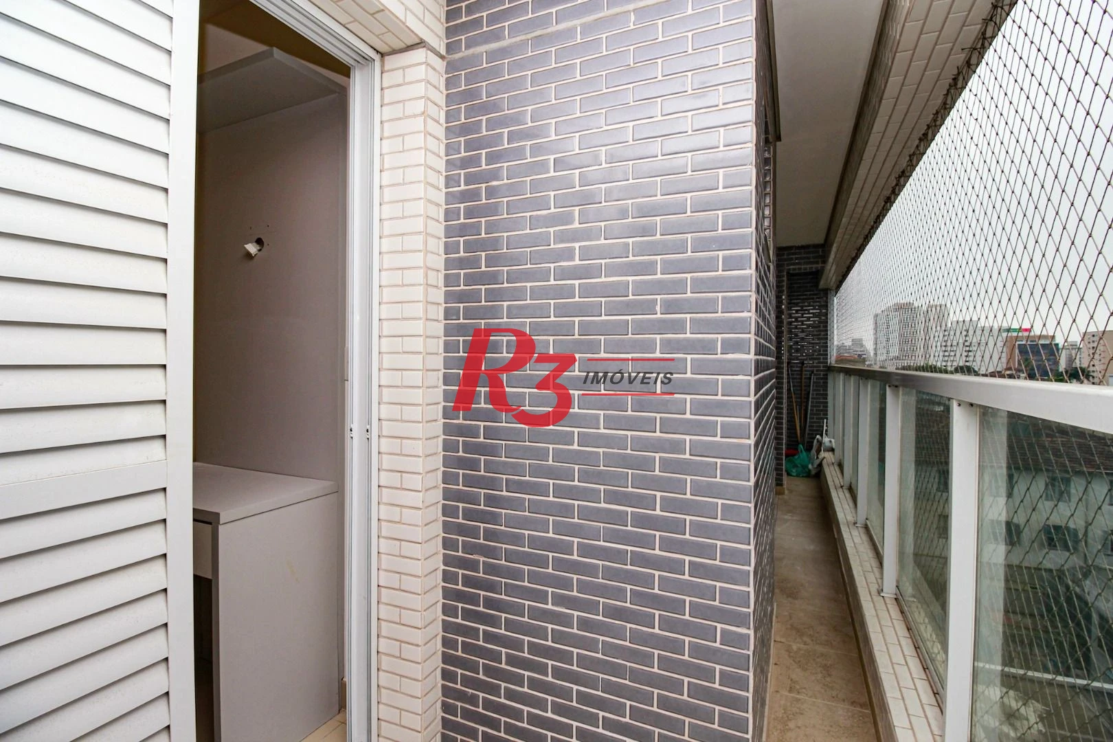 Apartamento com 2 dormitórios à venda, 58 m² por R$ 511.000,00 - Vila Matias - Santos/SP