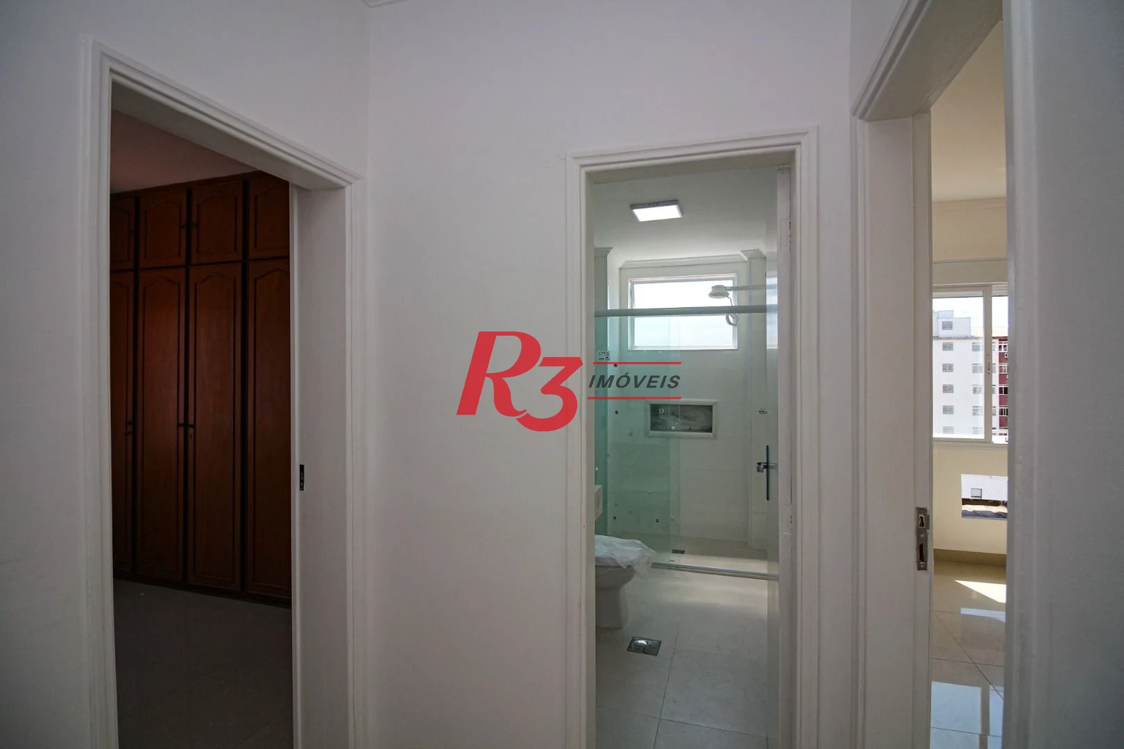 Apartamento para alugar, 108 m² por R$ 6.000,00/mês - Boqueirão - Santos/SP
