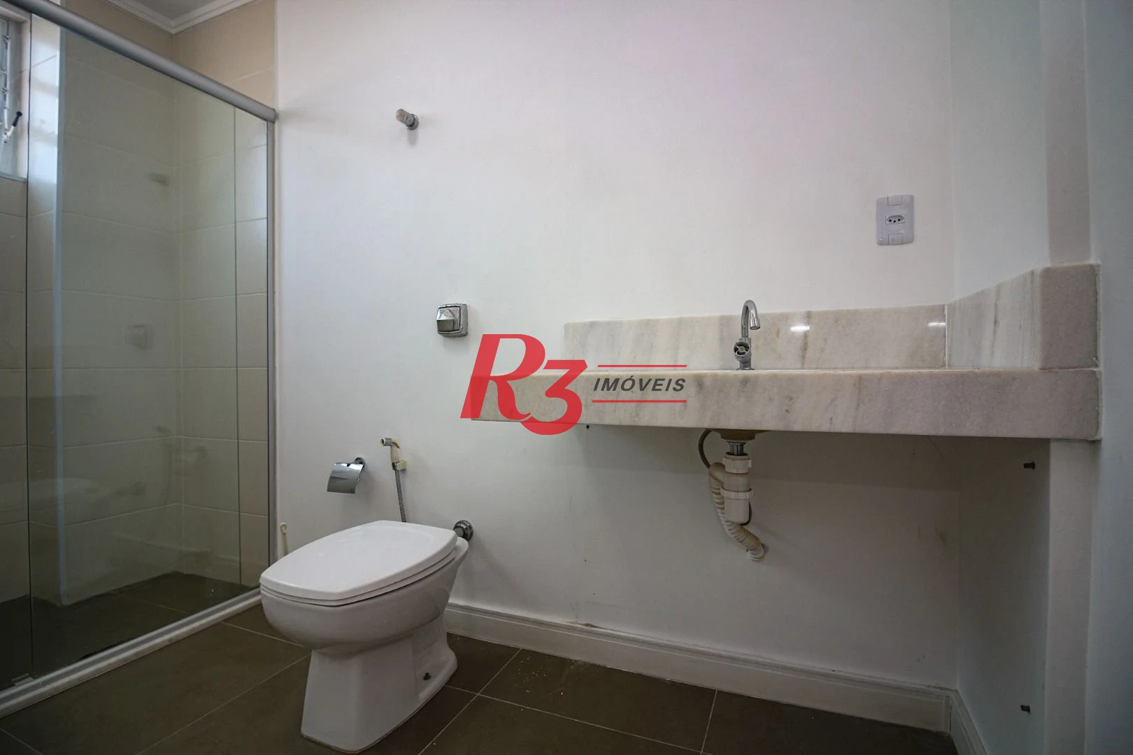 Apartamento para alugar, 108 m² por R$ 6.000,00/mês - Boqueirão - Santos/SP