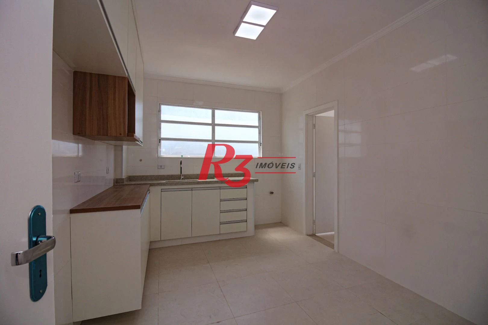 Apartamento para alugar, 108 m² por R$ 6.000,00/mês - Boqueirão - Santos/SP