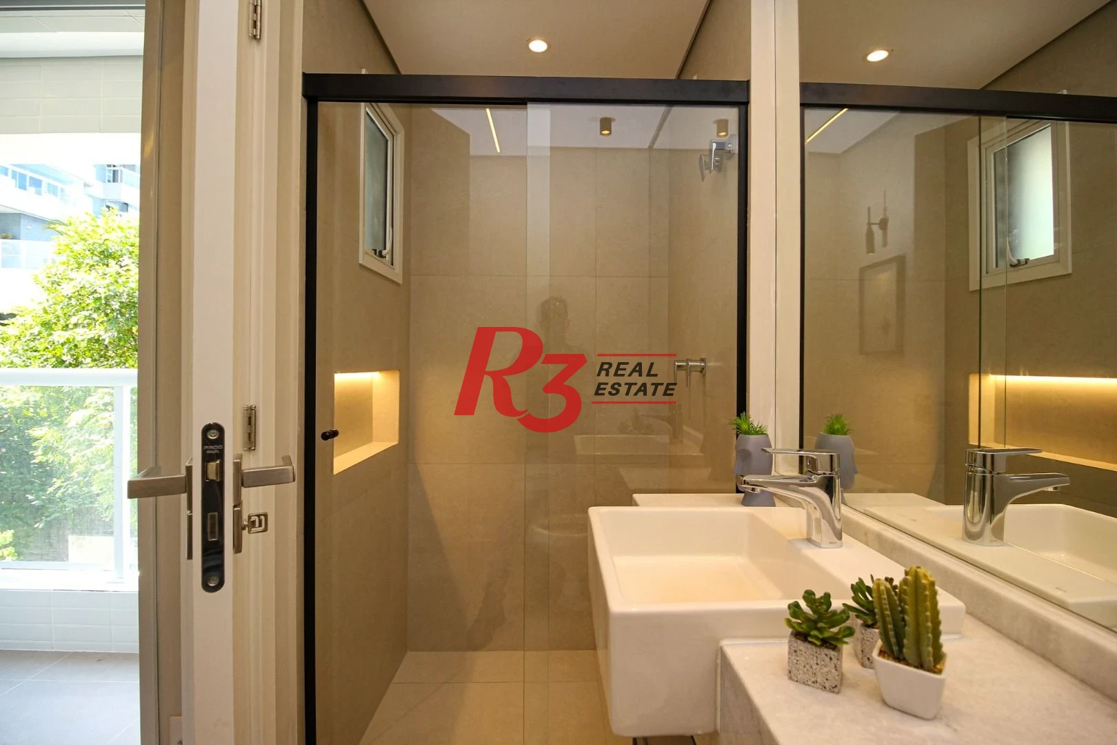 Apartamento com 2 dormitórios à venda, 82 m² por R$ 889.000,00 - Aparecida - Santos/SP