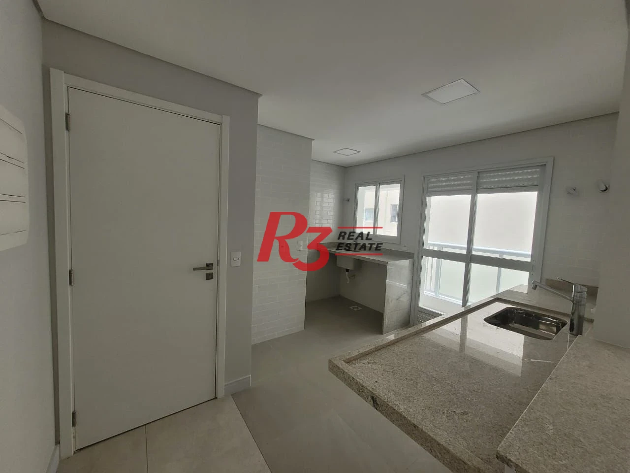 Apartamento com 2 dormitórios à venda, 82 m² por R$ 889.000,00 - Aparecida - Santos/SP