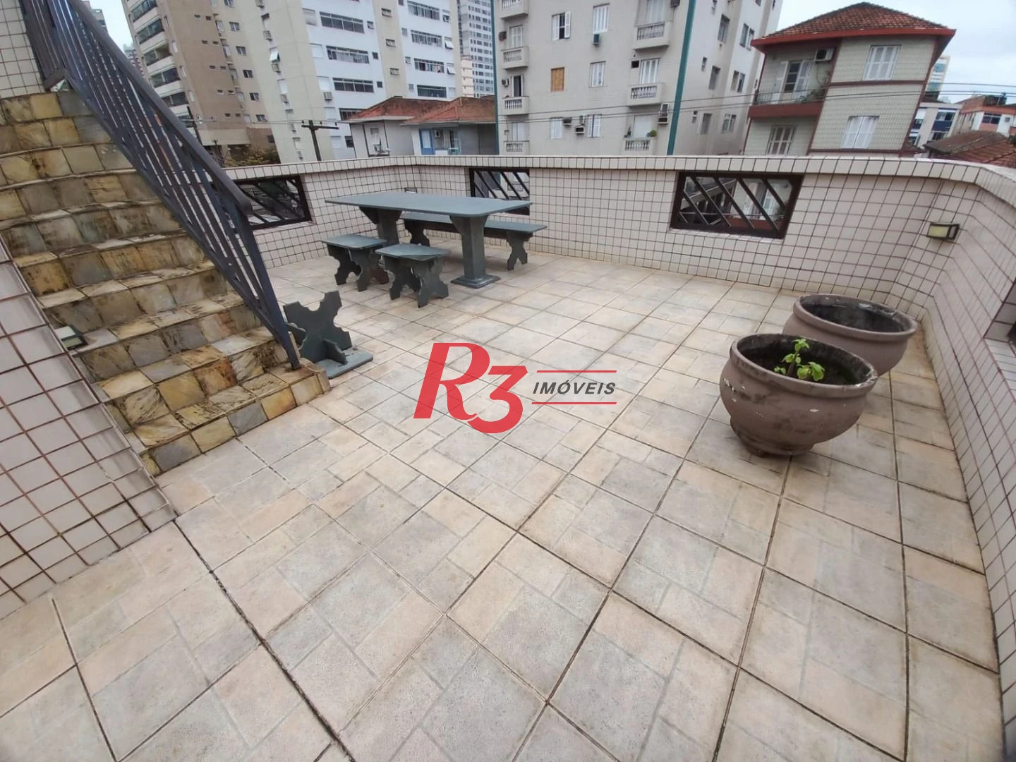 Casa com 5 dormitórios à venda, 330 m² - Embaré - Santos/SP