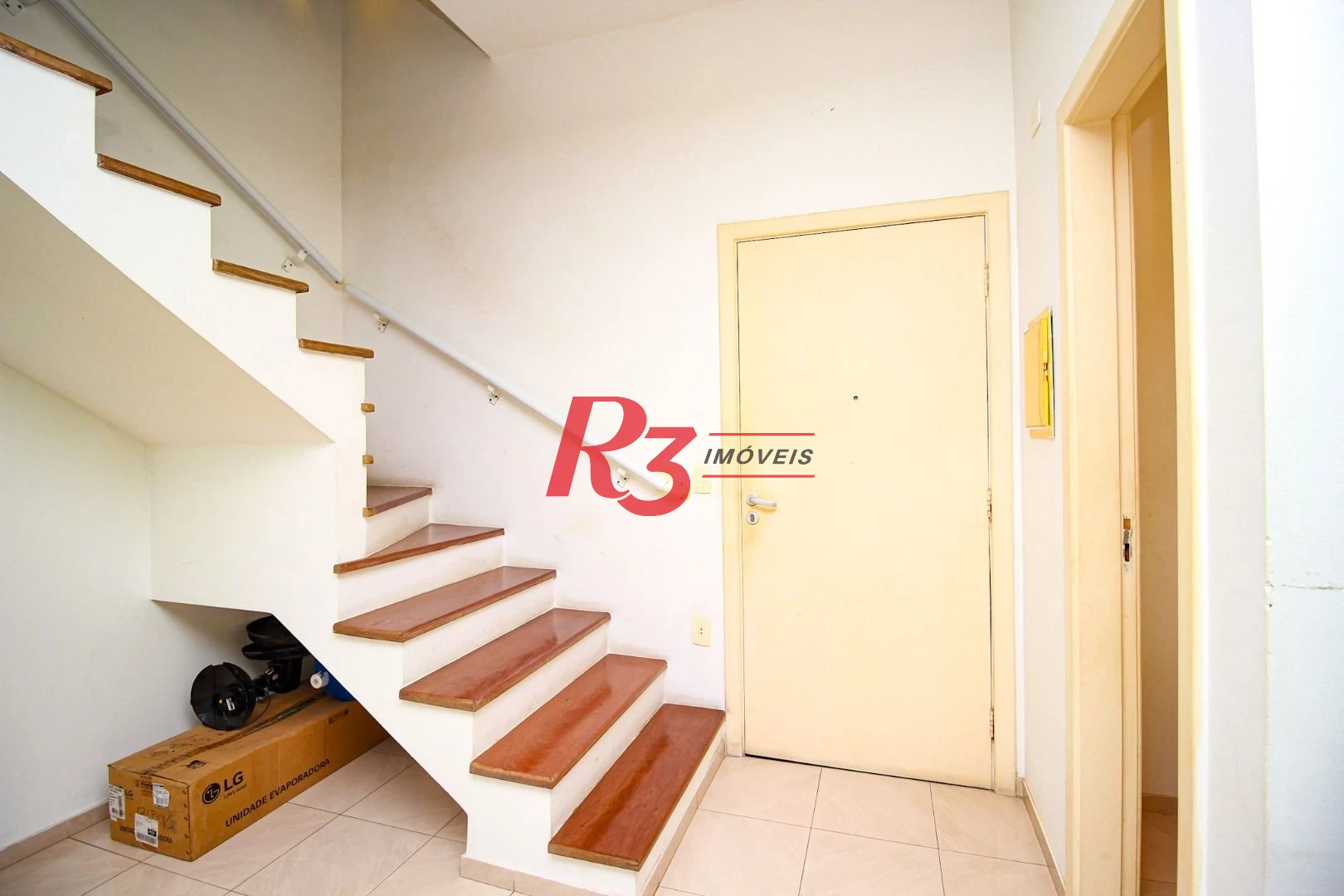 Loft com 1 dormitório à venda, 69 m² - Gonzaga - Santos/SP
