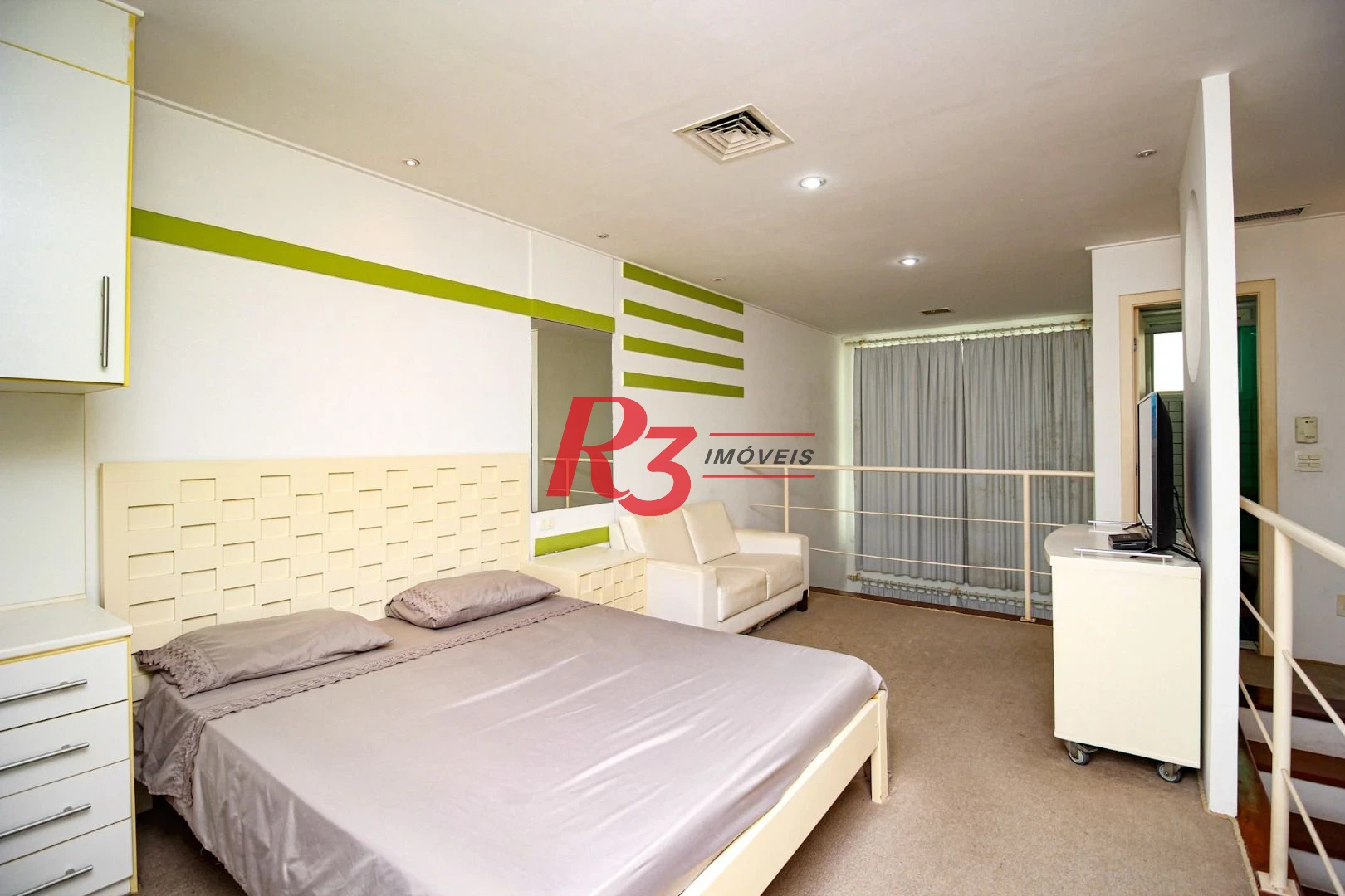 Loft com 1 dormitório à venda, 69 m² - Gonzaga - Santos/SP