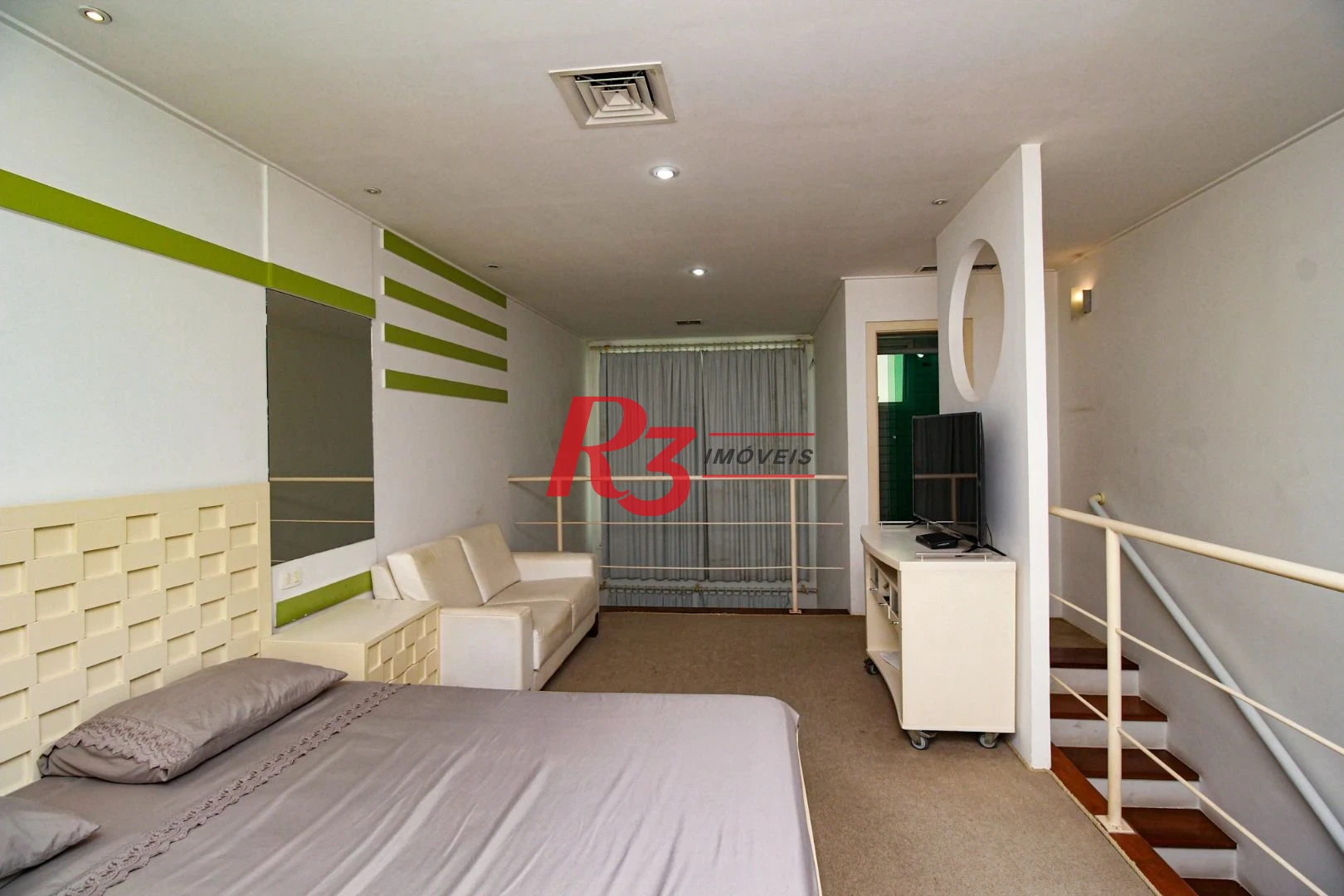 Loft com 1 dormitório à venda, 69 m² - Gonzaga - Santos/SP