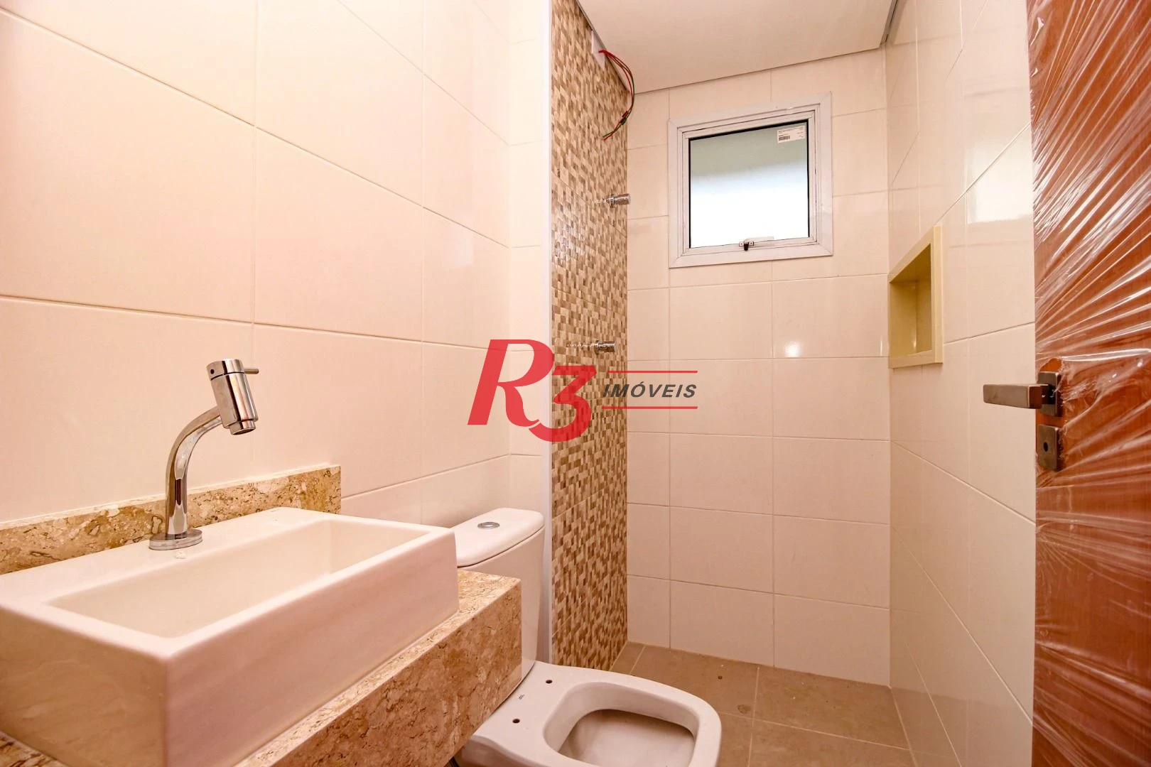 Apartamento com 2 dormitórios à venda, 53 m² por R$ 815.000,00 - Embaré - Santos/SP
