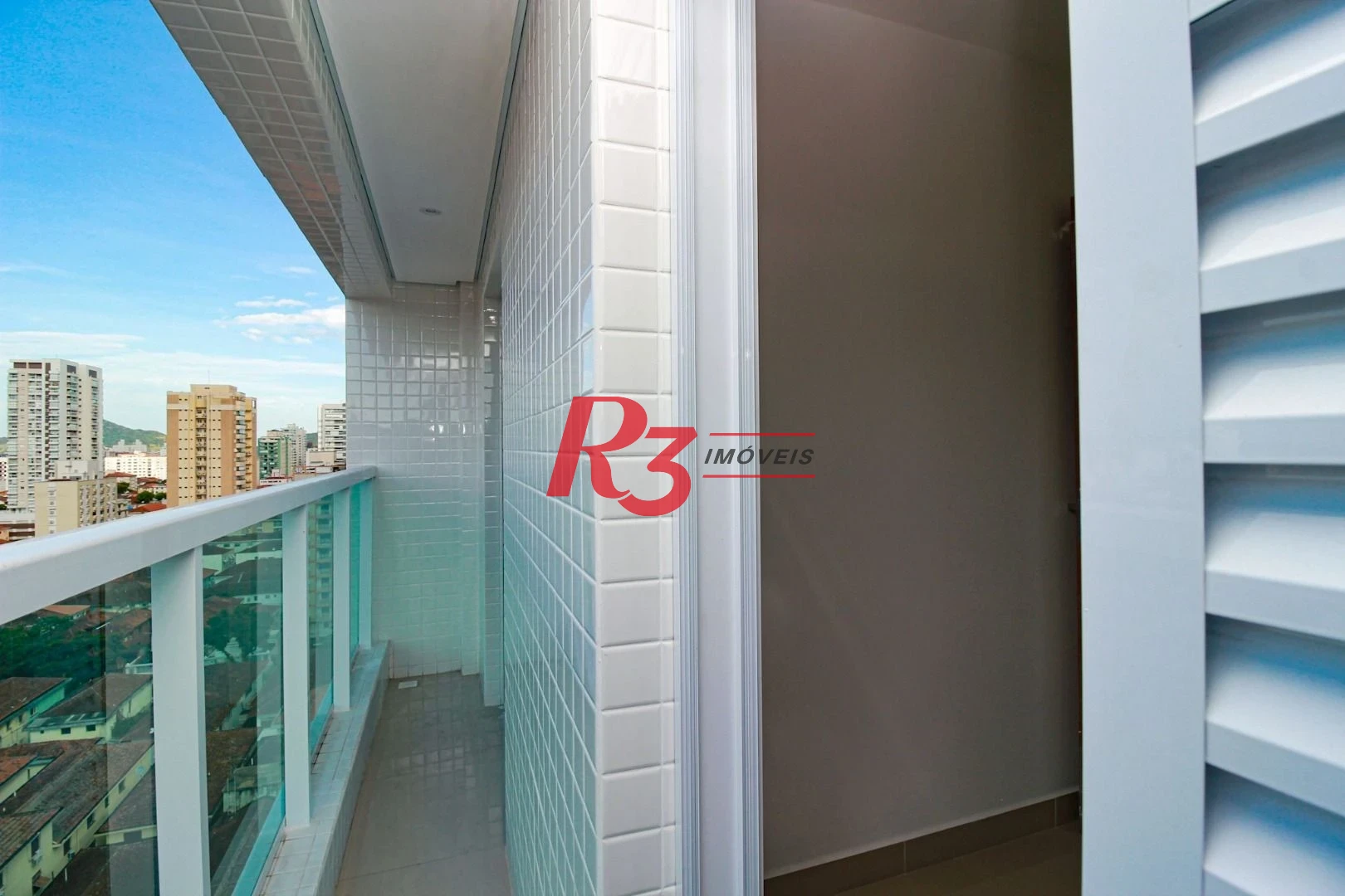 Apartamento com 2 dormitórios à venda, 53 m² por R$ 815.000,00 - Embaré - Santos/SP