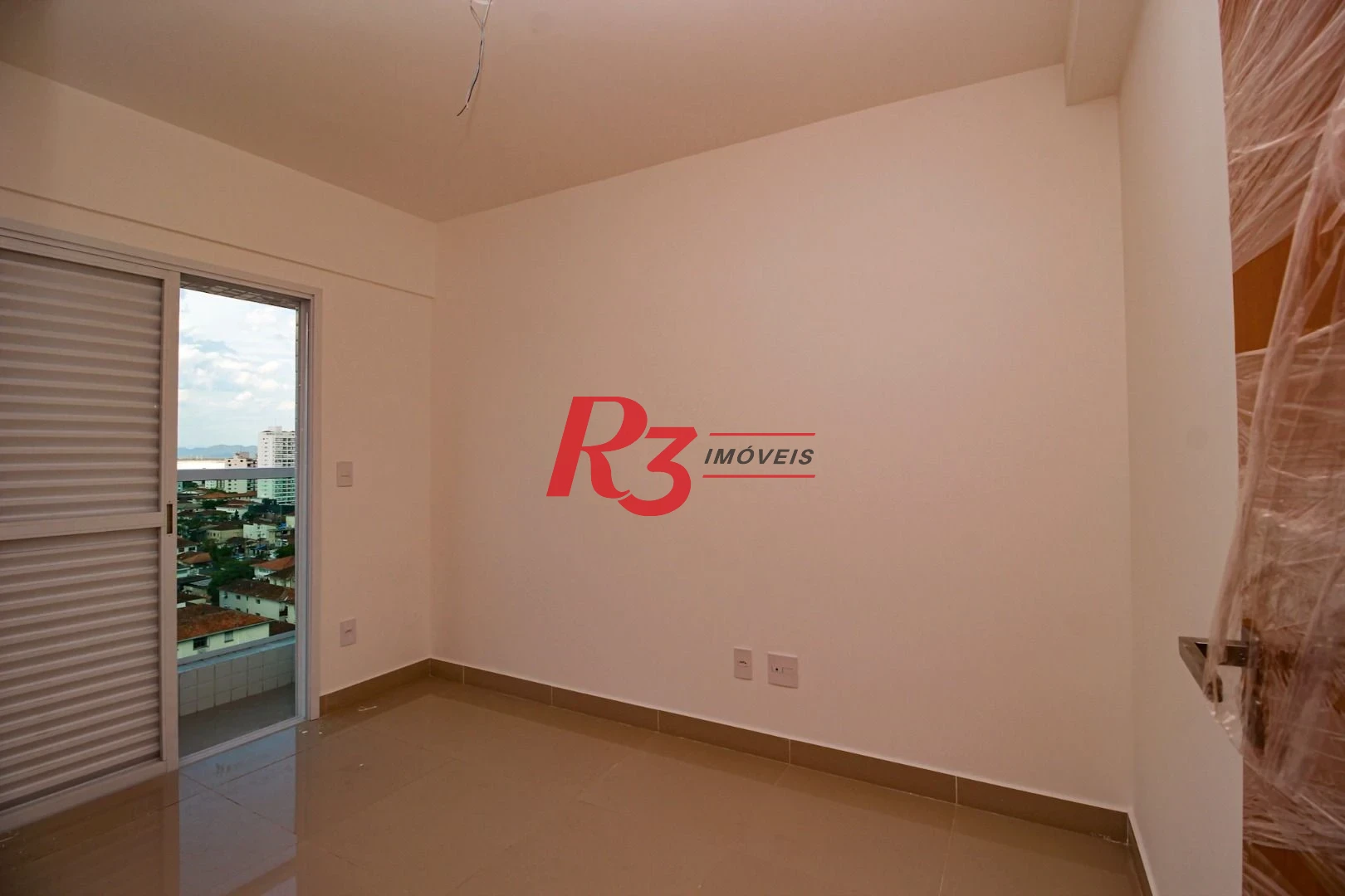 Apartamento com 2 dormitórios à venda, 53 m² por R$ 815.000,00 - Embaré - Santos/SP