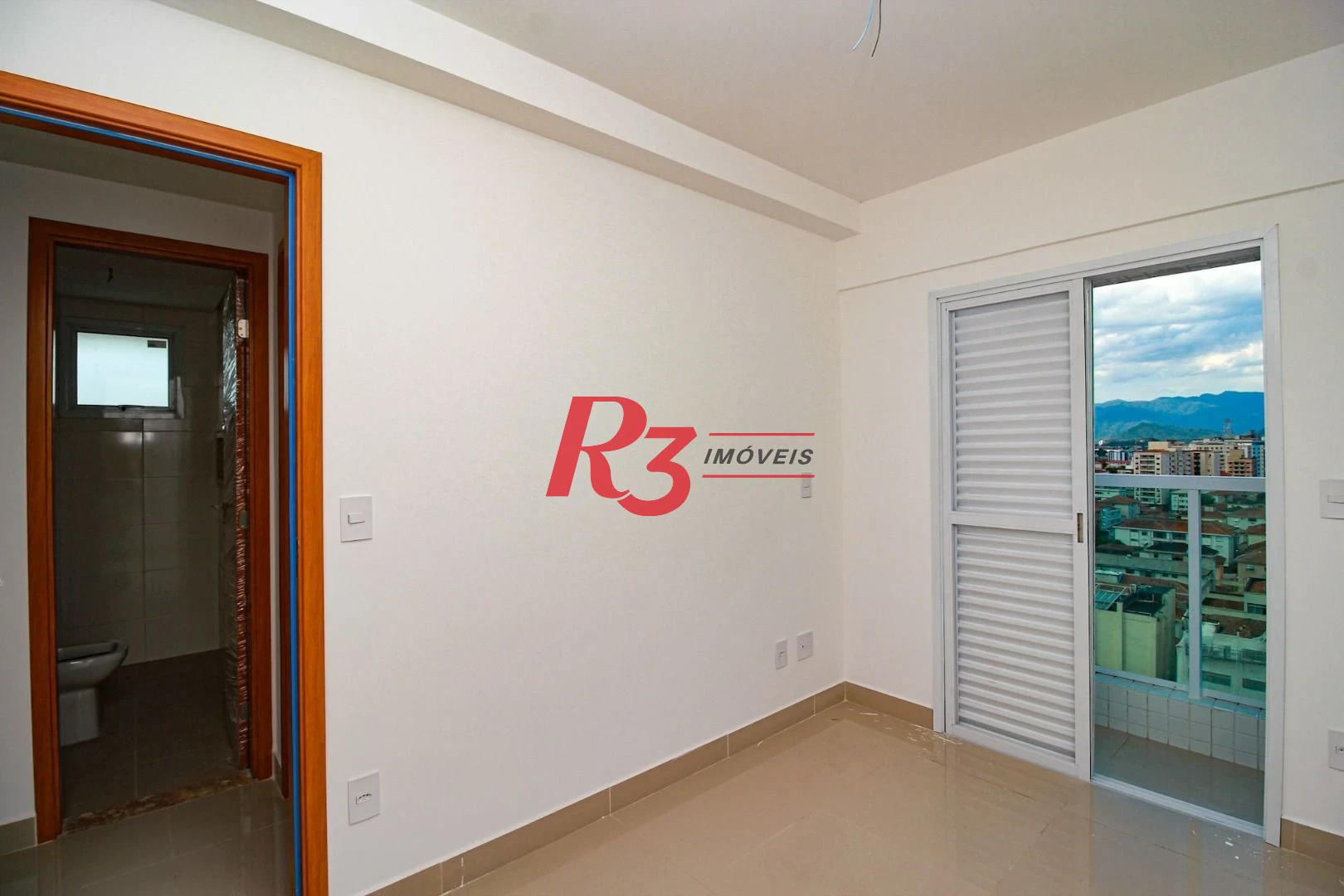 Apartamento com 2 dormitórios à venda, 53 m² por R$ 815.000,00 - Embaré - Santos/SP