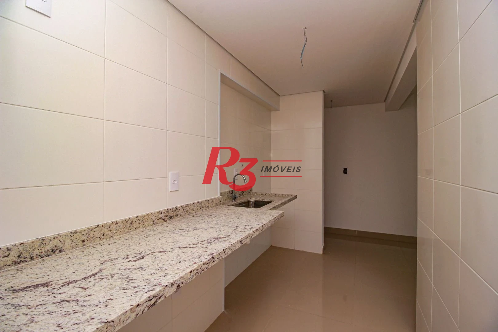 Apartamento com 2 dormitórios à venda, 53 m² por R$ 815.000,00 - Embaré - Santos/SP