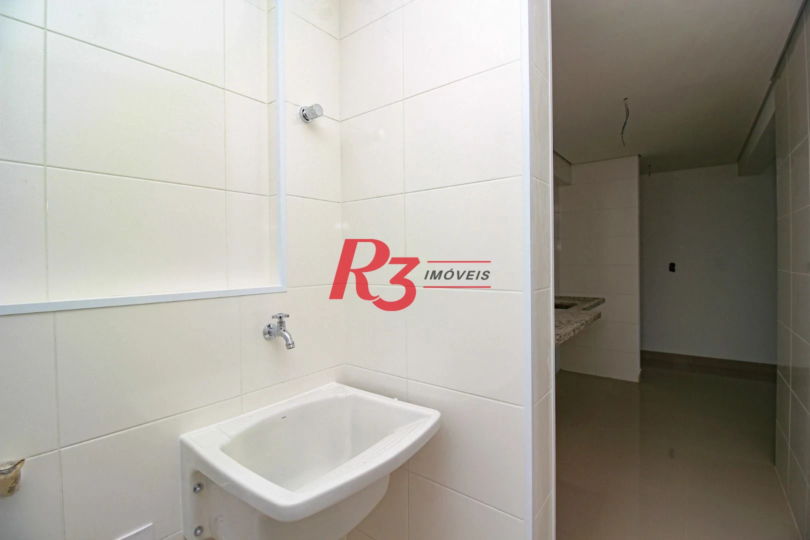 Apartamento com 2 dormitórios à venda, 53 m² por R$ 815.000,00 - Embaré - Santos/SP