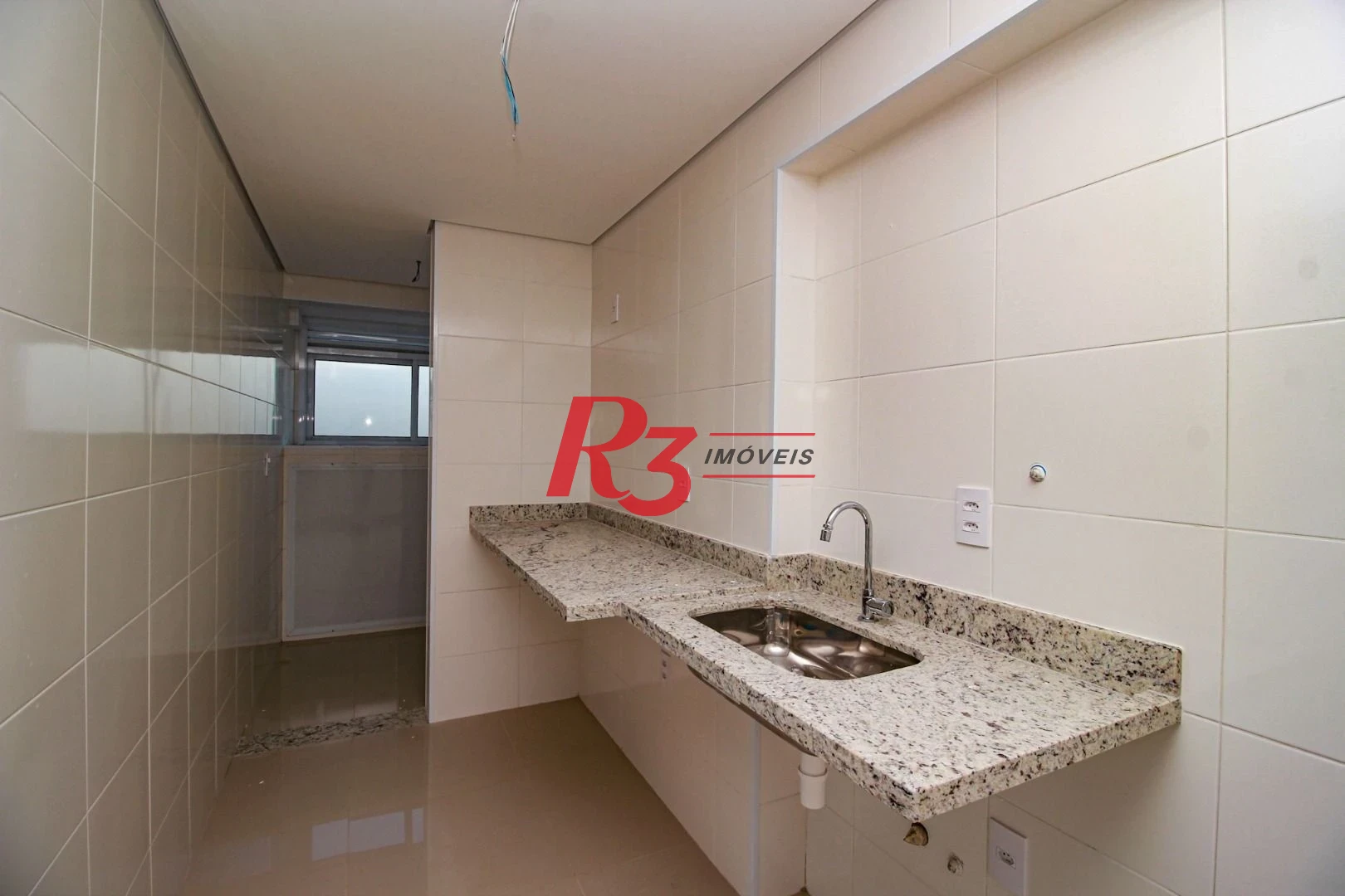 Apartamento com 2 dormitórios à venda, 53 m² por R$ 815.000,00 - Embaré - Santos/SP
