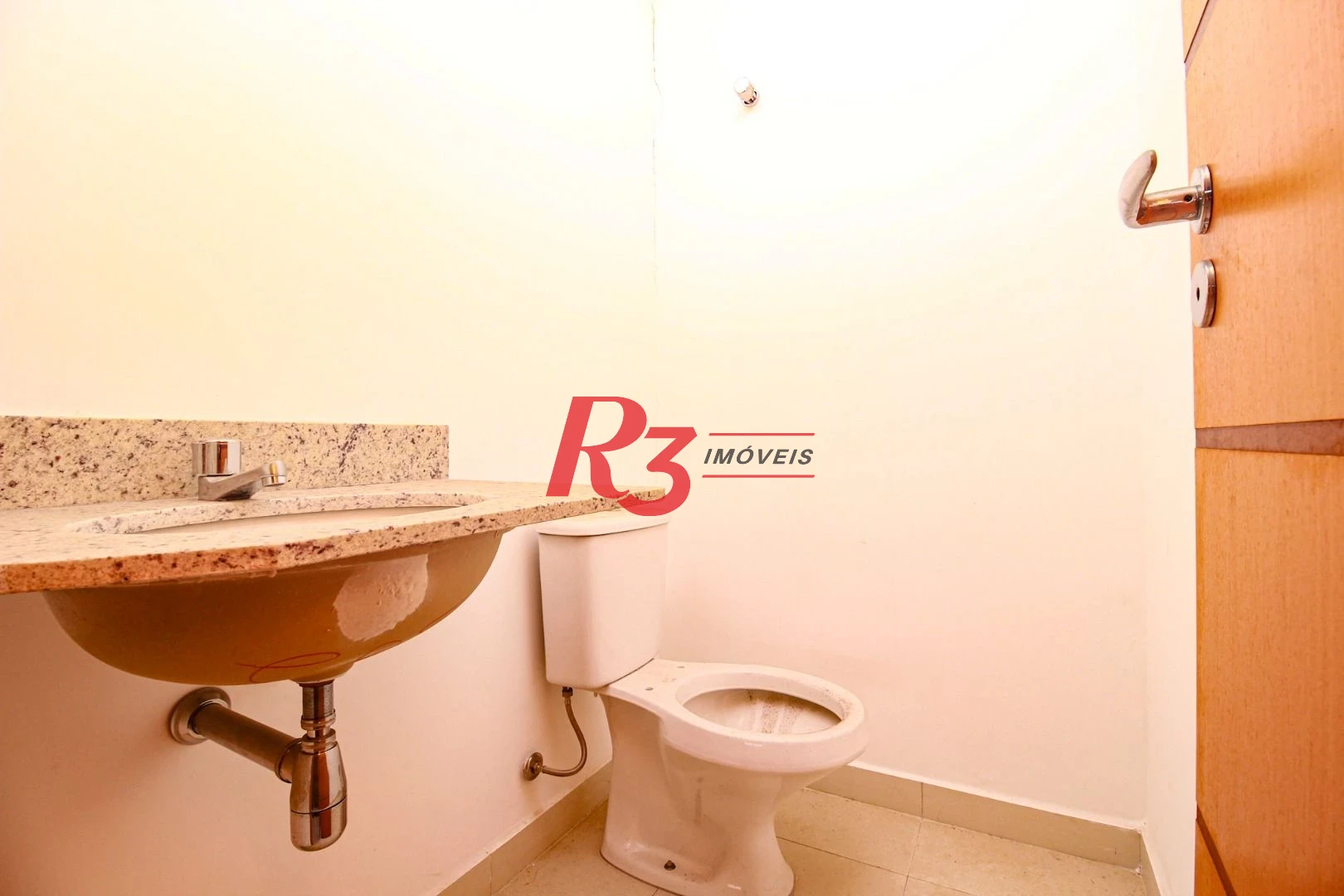 Sala, 94 m² - venda por R$ 600.000,00 ou aluguel por R$ 4.000,00/mês - Centro - Santos/SP