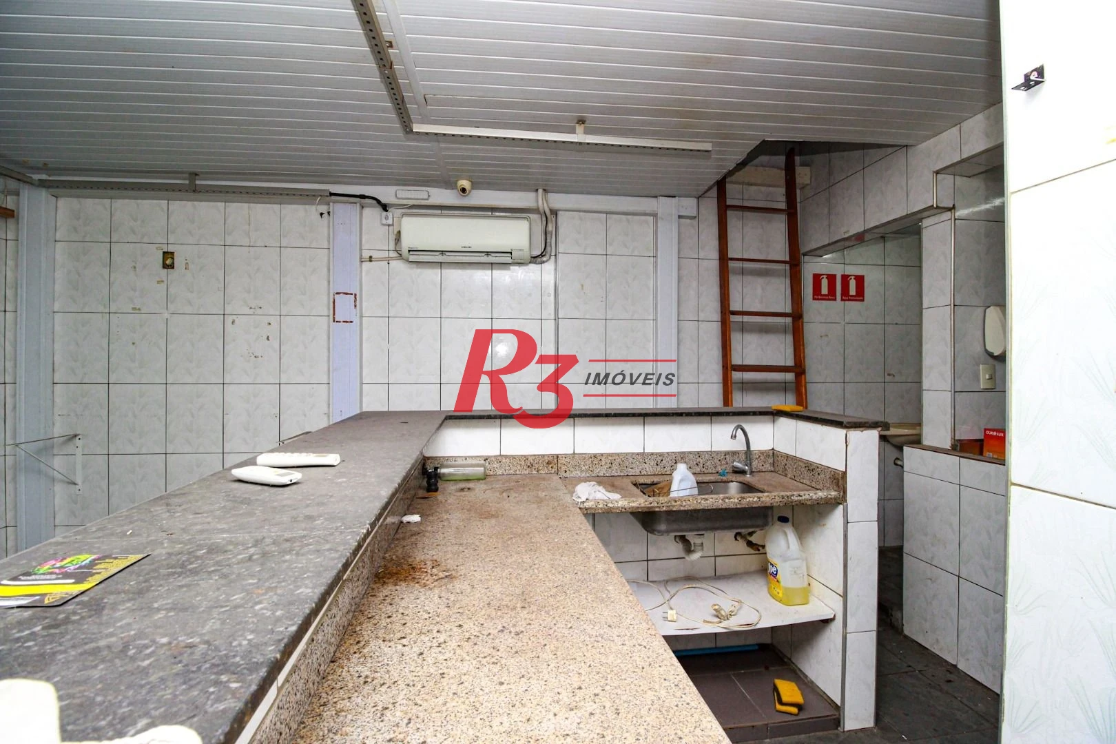 Loja para locação por R$ 3.000/mês - Centro - Santos/SP