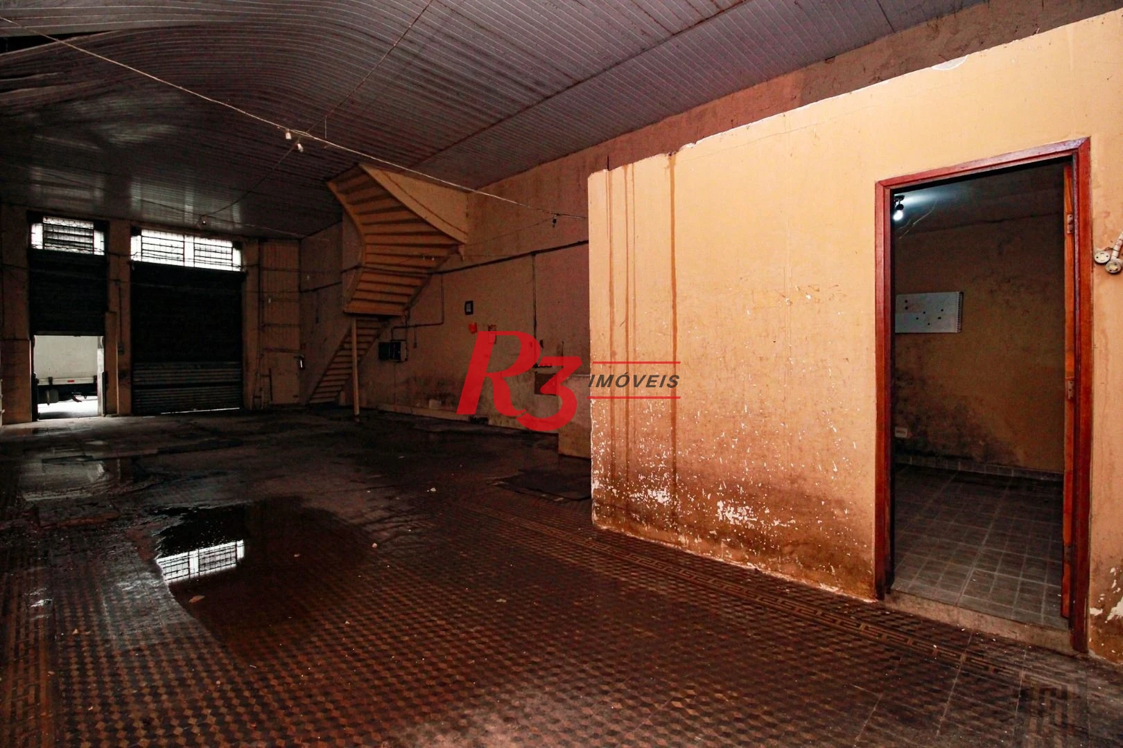 Prédio para alugar, 144 m² por R$ 10.145,00/mês - Vila Nova - Santos/SP
