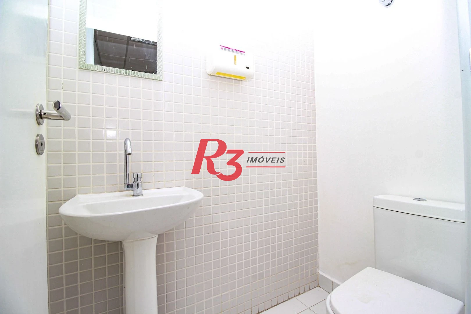 Sala, 43 m² - venda por R$ 280.000,00 ou aluguel por R$ 2.500,00/mês - Valongo - Santos/SP
