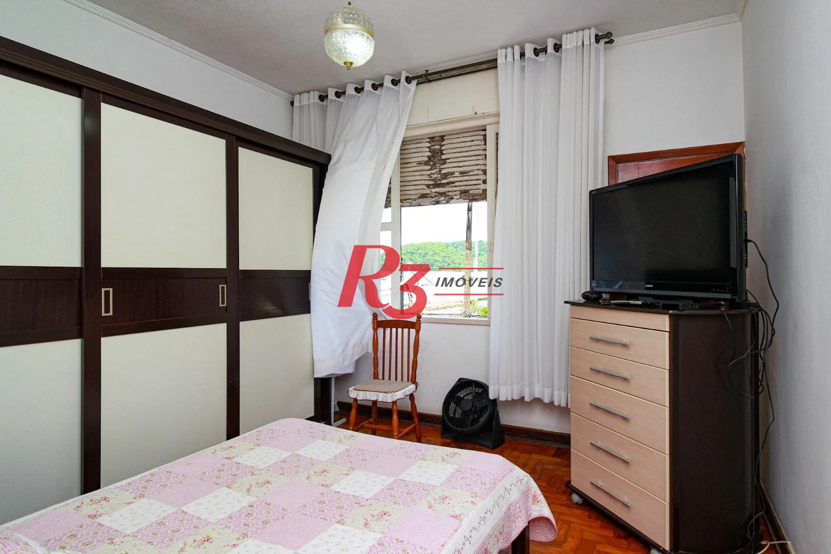 Apartamento com 2 dormitórios à venda, 105 m² - Centro - São Vicente/SP