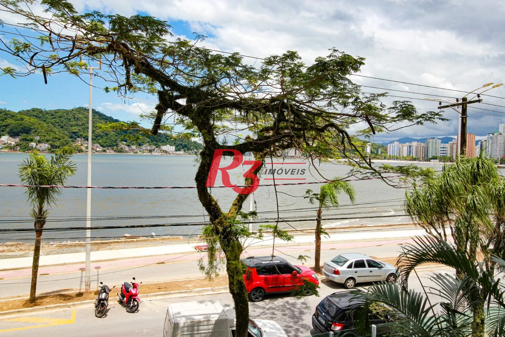 Apartamento com 2 dormitórios à venda, 105 m² - Centro - São Vicente/SP