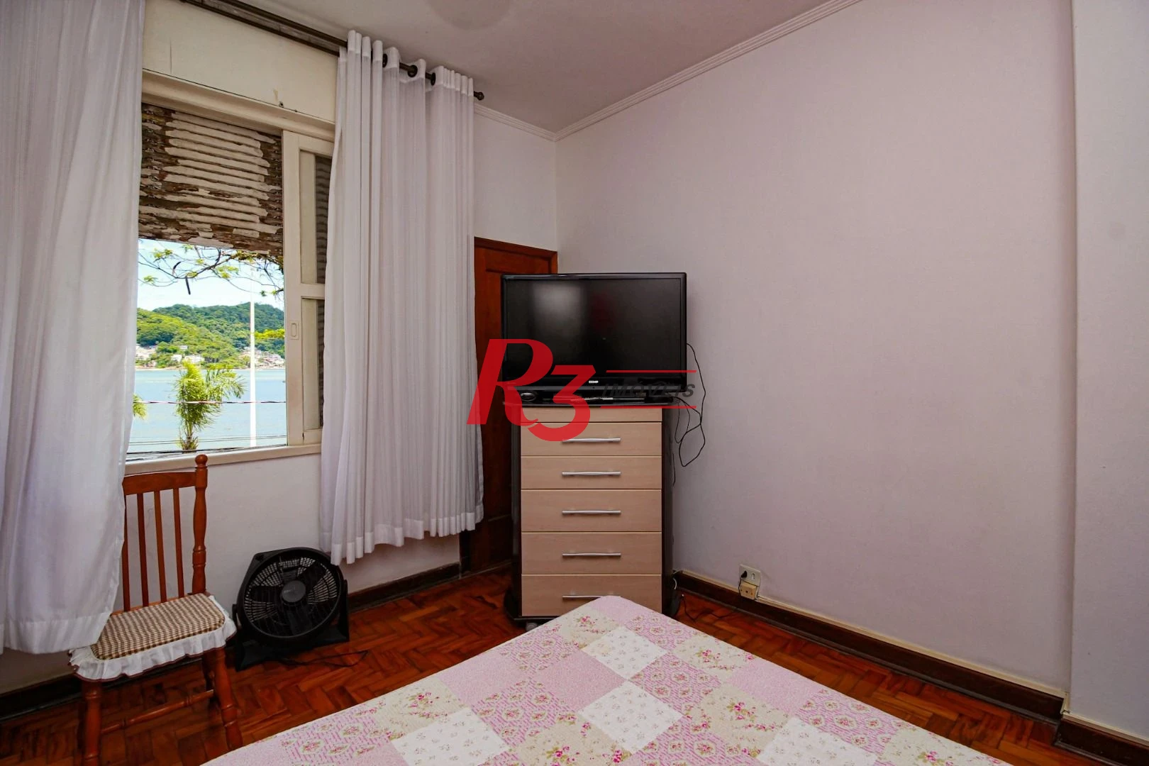 Apartamento com 2 dormitórios à venda, 105 m² - Centro - São Vicente/SP