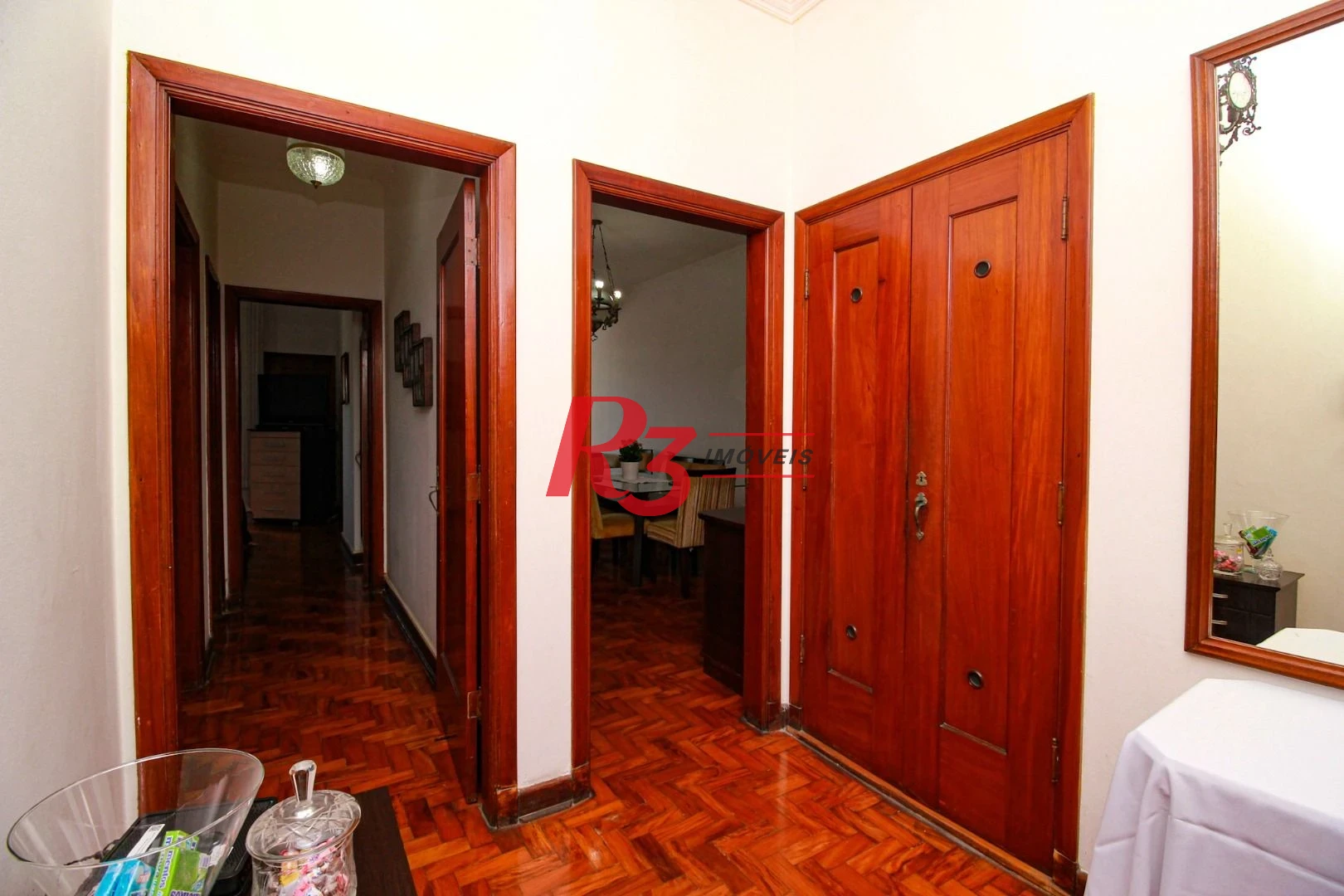 Apartamento com 2 dormitórios à venda, 105 m² - Centro - São Vicente/SP