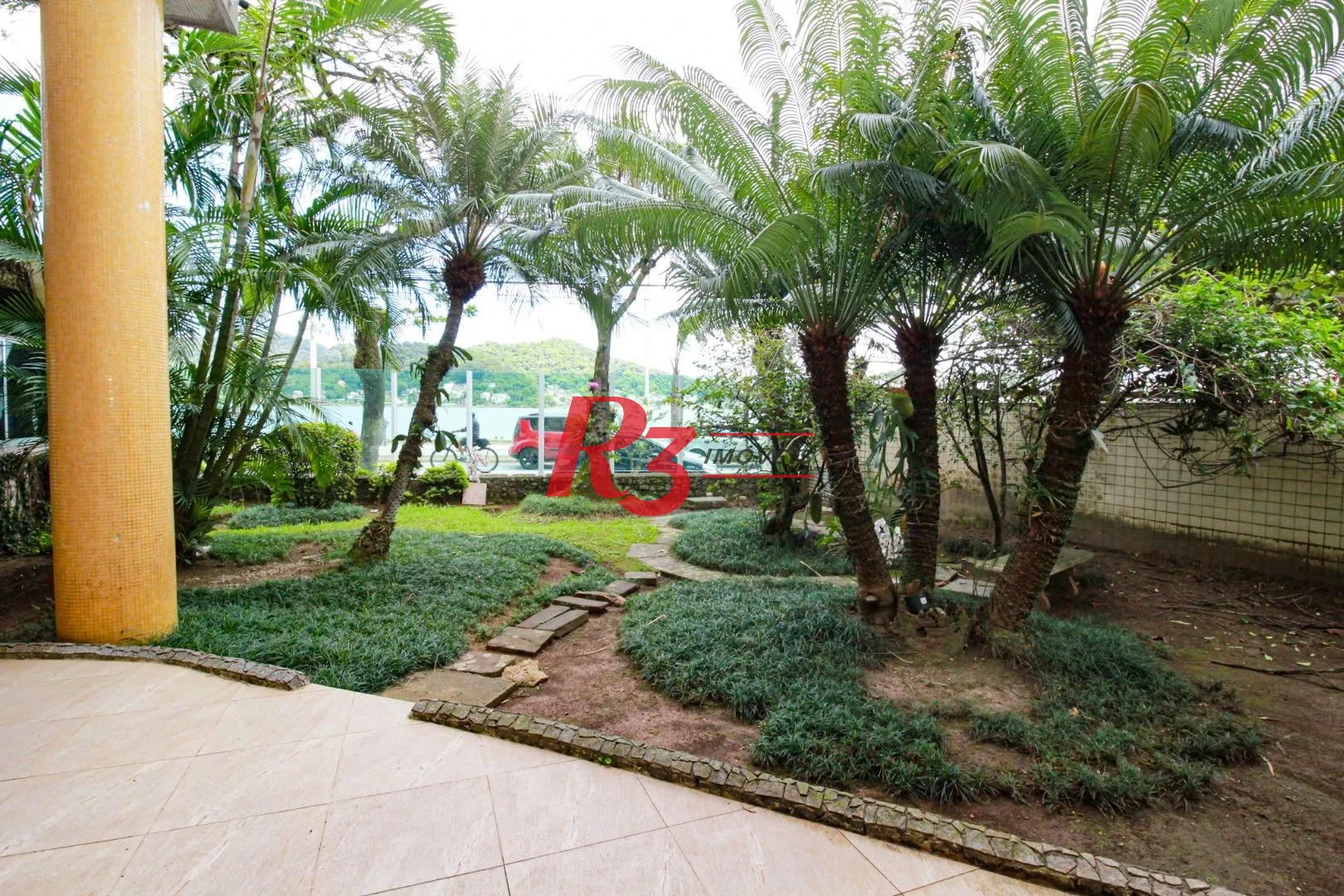 Apartamento com 2 dormitórios à venda, 105 m² - Centro - São Vicente/SP
