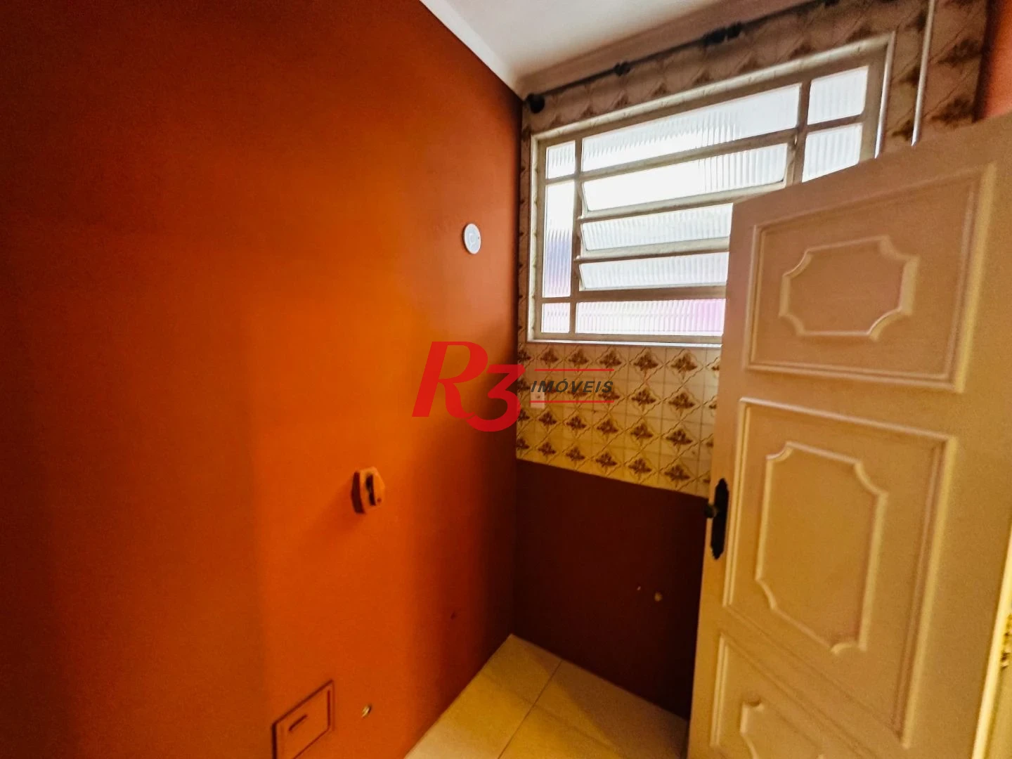 Casa para alugar, 200 m² por R$ 15.670,00/mês - Gonzaga - Santos/SP