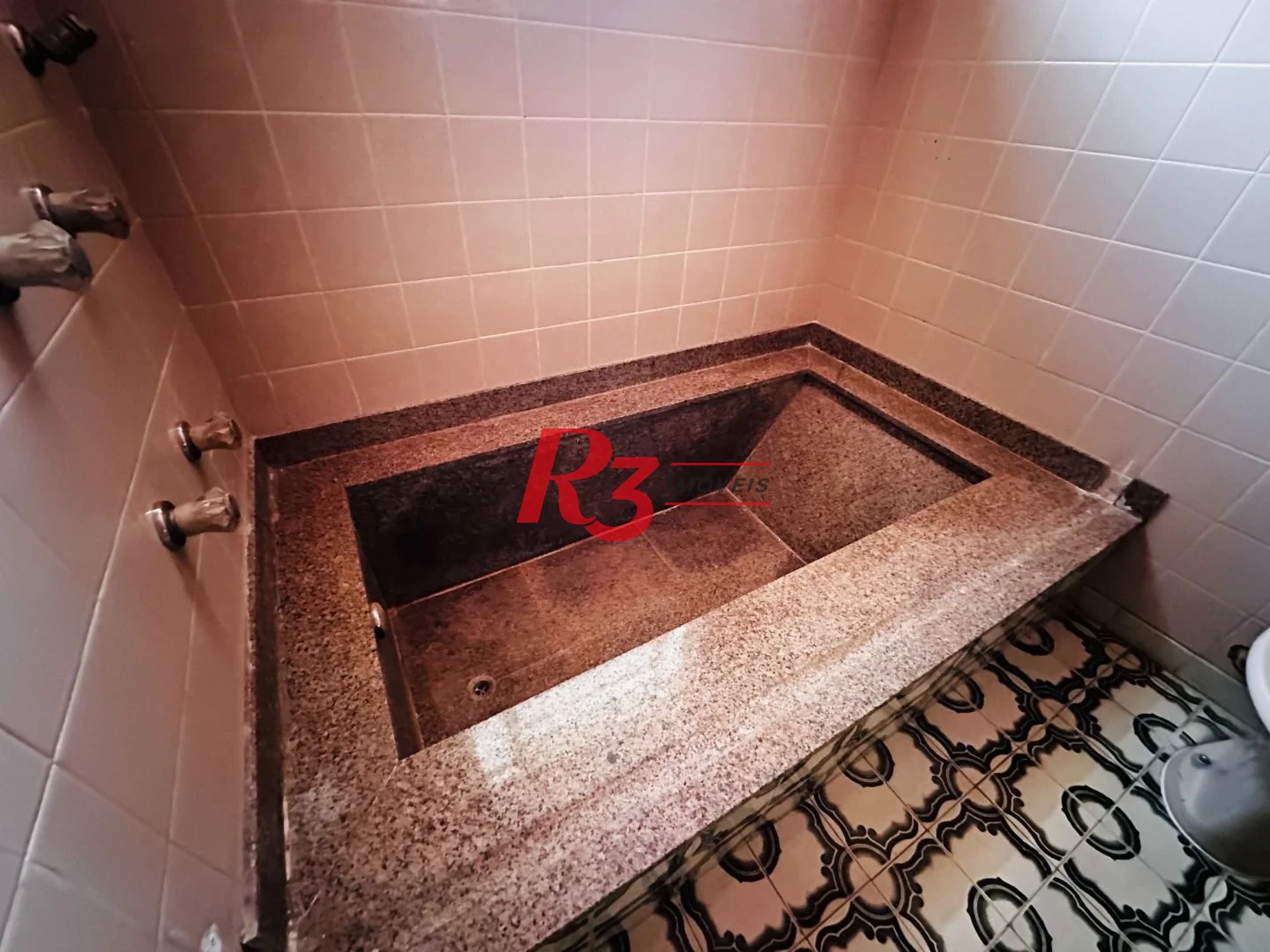 Casa para alugar, 200 m² por R$ 15.670,00/mês - Gonzaga - Santos/SP