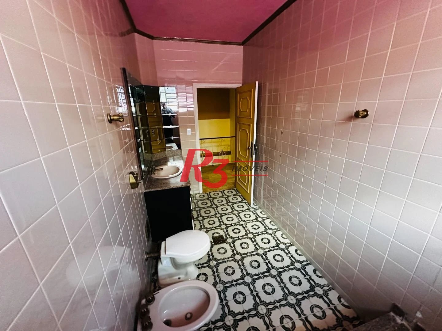 Casa para alugar, 200 m² por R$ 15.670,00/mês - Gonzaga - Santos/SP