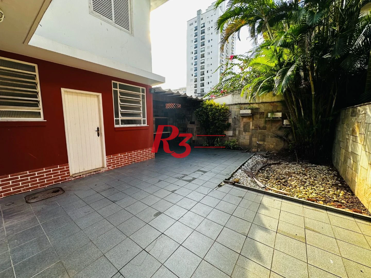 Casa para alugar, 200 m² por R$ 15.670,00/mês - Gonzaga - Santos/SP