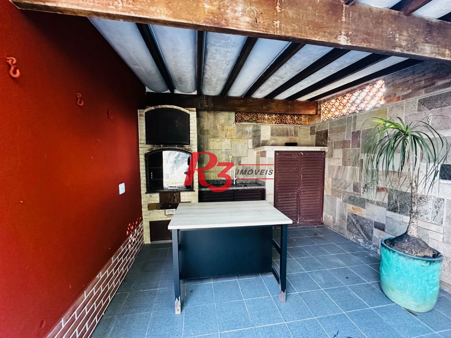 Casa para alugar, 200 m² por R$ 15.670,00/mês - Gonzaga - Santos/SP
