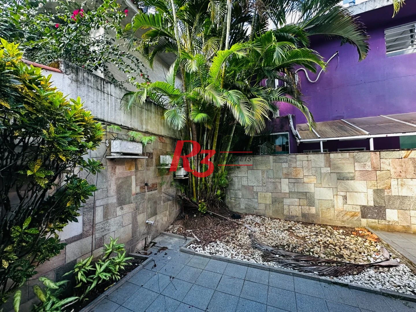 Casa para alugar, 200 m² por R$ 15.670,00/mês - Gonzaga - Santos/SP