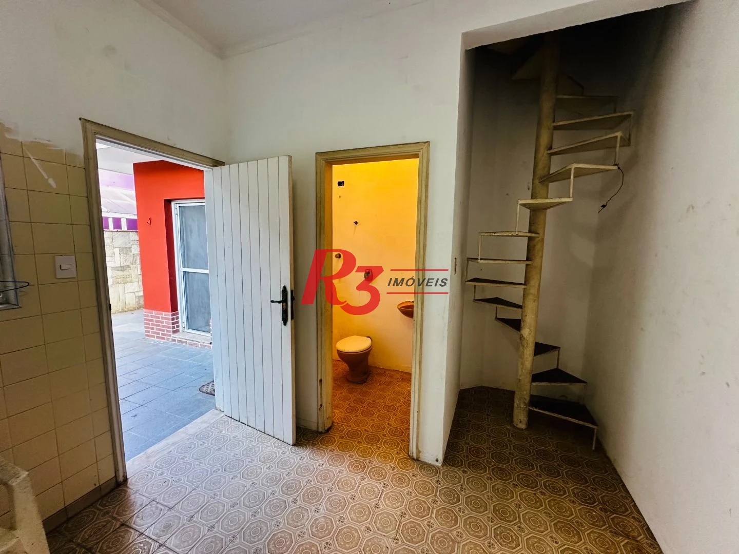 Casa para alugar, 200 m² por R$ 15.670,00/mês - Gonzaga - Santos/SP