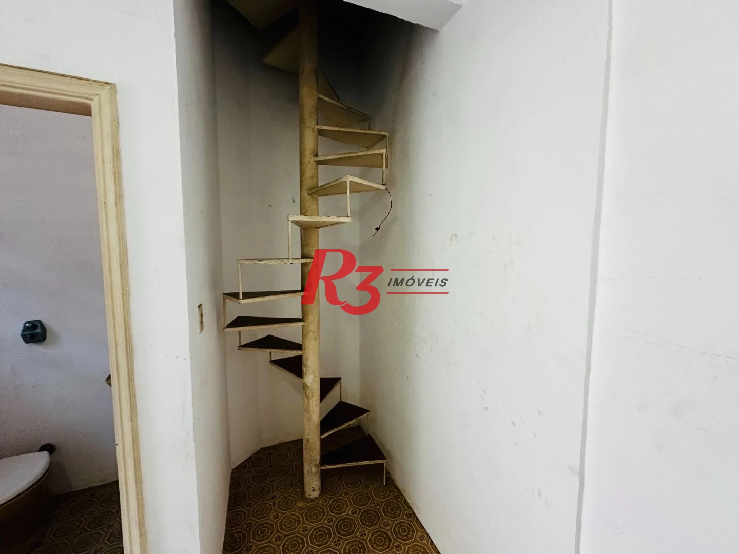 Casa para alugar, 200 m² por R$ 15.670,00/mês - Gonzaga - Santos/SP