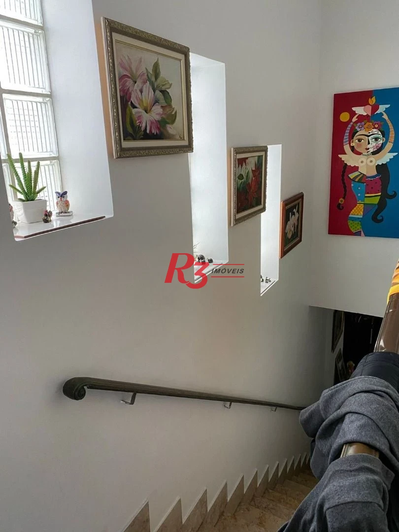 Casa com 4 dormitórios à venda, 250 m² - José Menino - Santos/SP